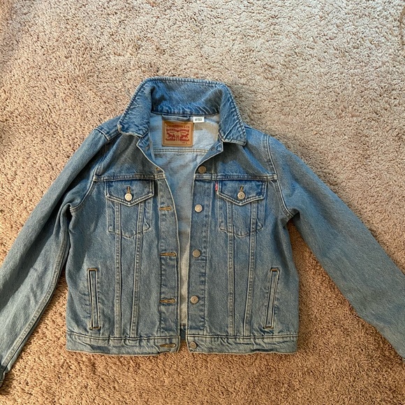 Levi's Jackets & Blazers - Levi’s Trucker Jacket
